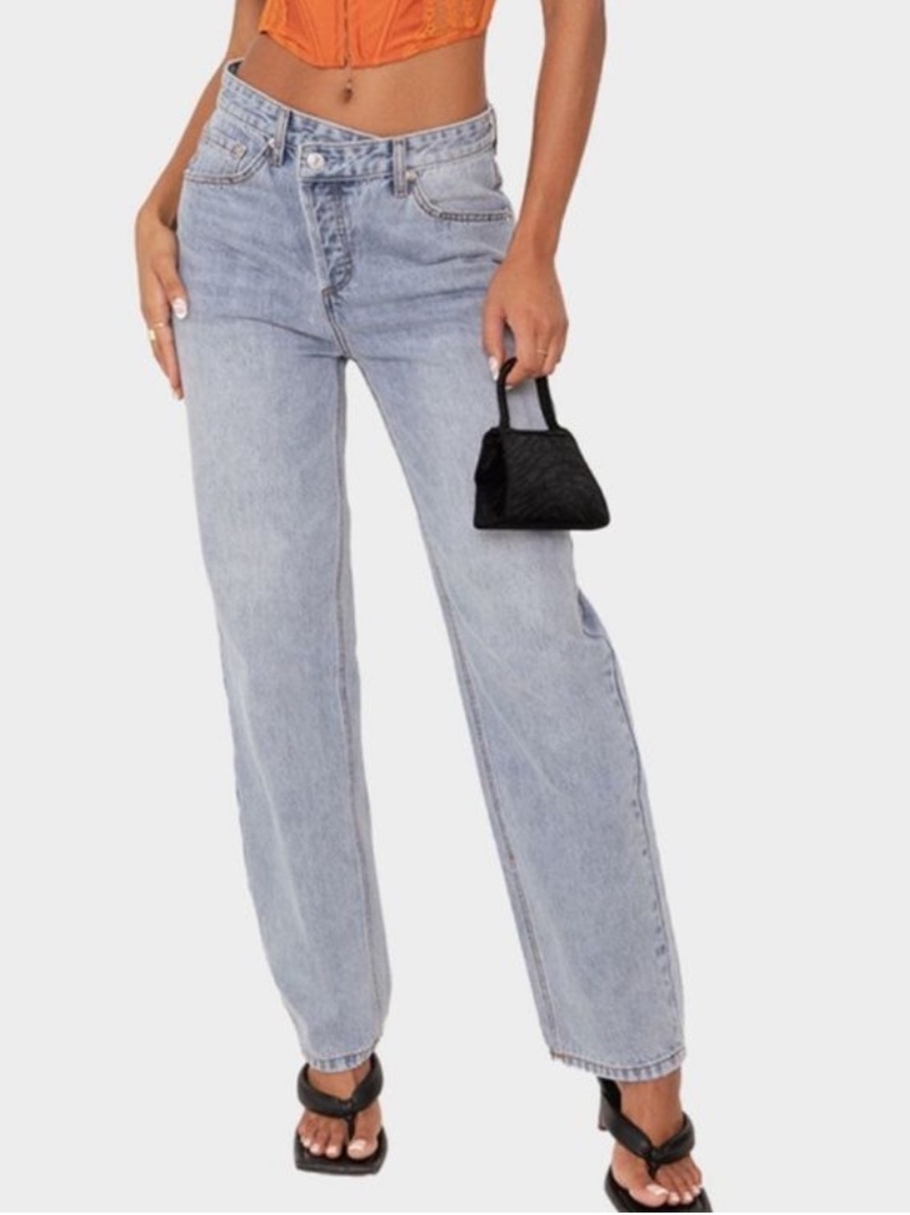 Edikted Light Acid Wash Boyfriend Jeans Size Small Slant Button Fly